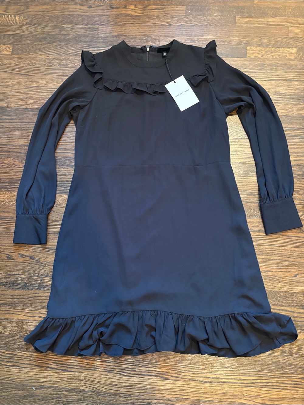 Who What Wear Black Ruffle-Trim Long Sleeve Shift Dress